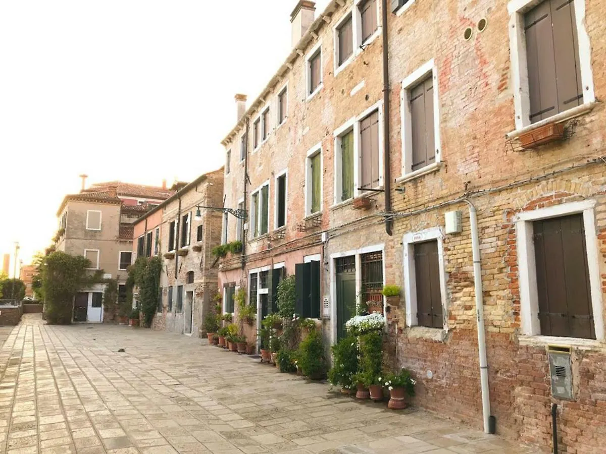 Harmony San Basilio Apartment Venice